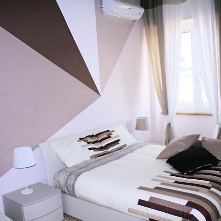 Apartamento La Casa Di Giulia Caserta Exterior foto