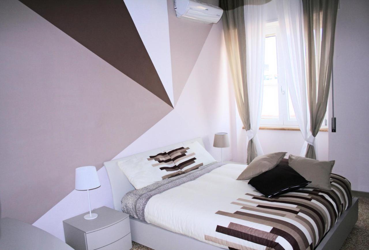 Apartamento La Casa Di Giulia Caserta Exterior foto