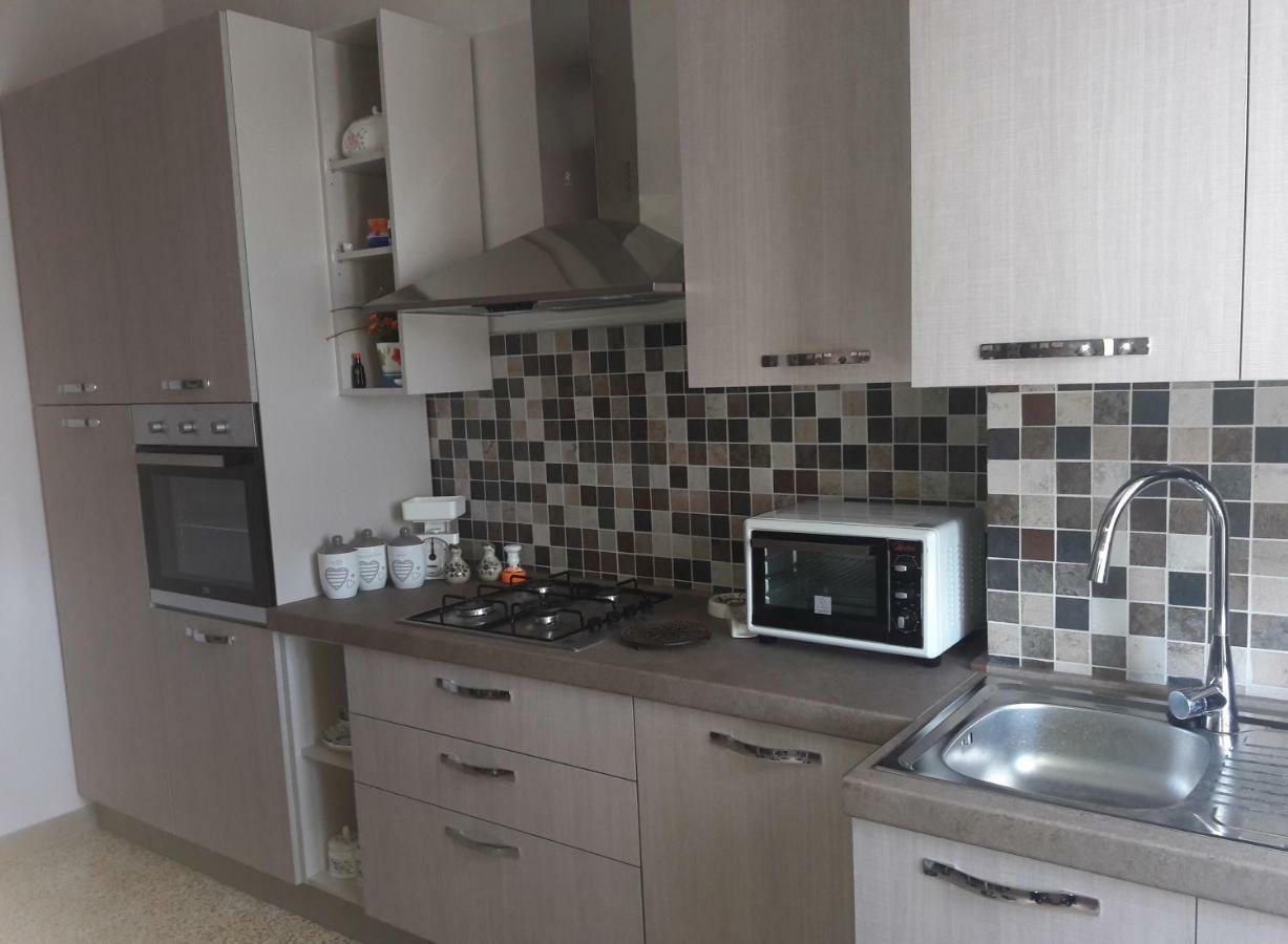 Apartamento La Casa Di Giulia Caserta Exterior foto