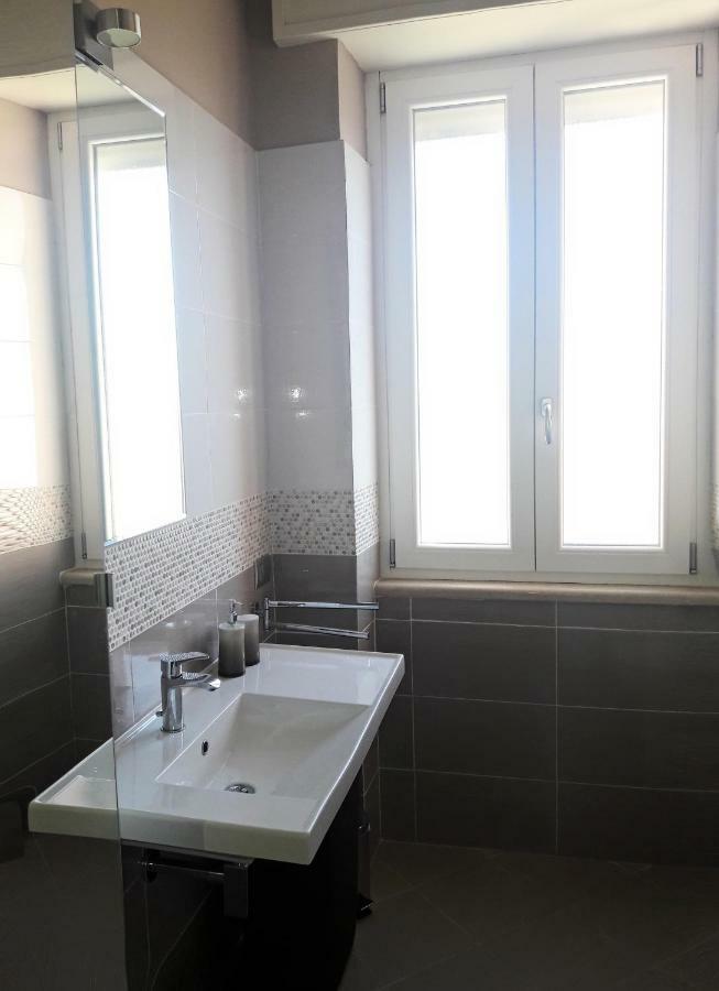 Apartamento La Casa Di Giulia Caserta Exterior foto