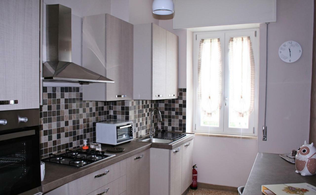 Apartamento La Casa Di Giulia Caserta Exterior foto