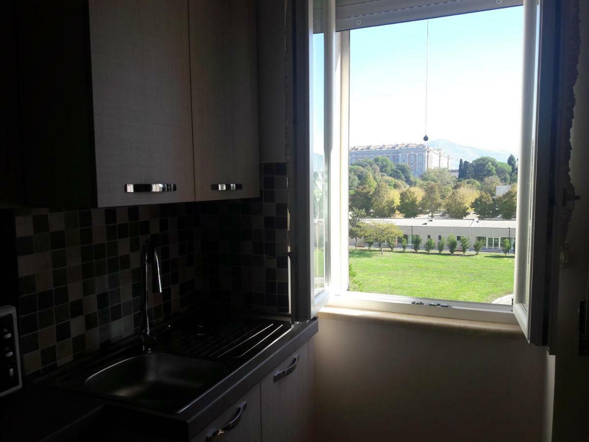 Apartamento La Casa Di Giulia Caserta Exterior foto