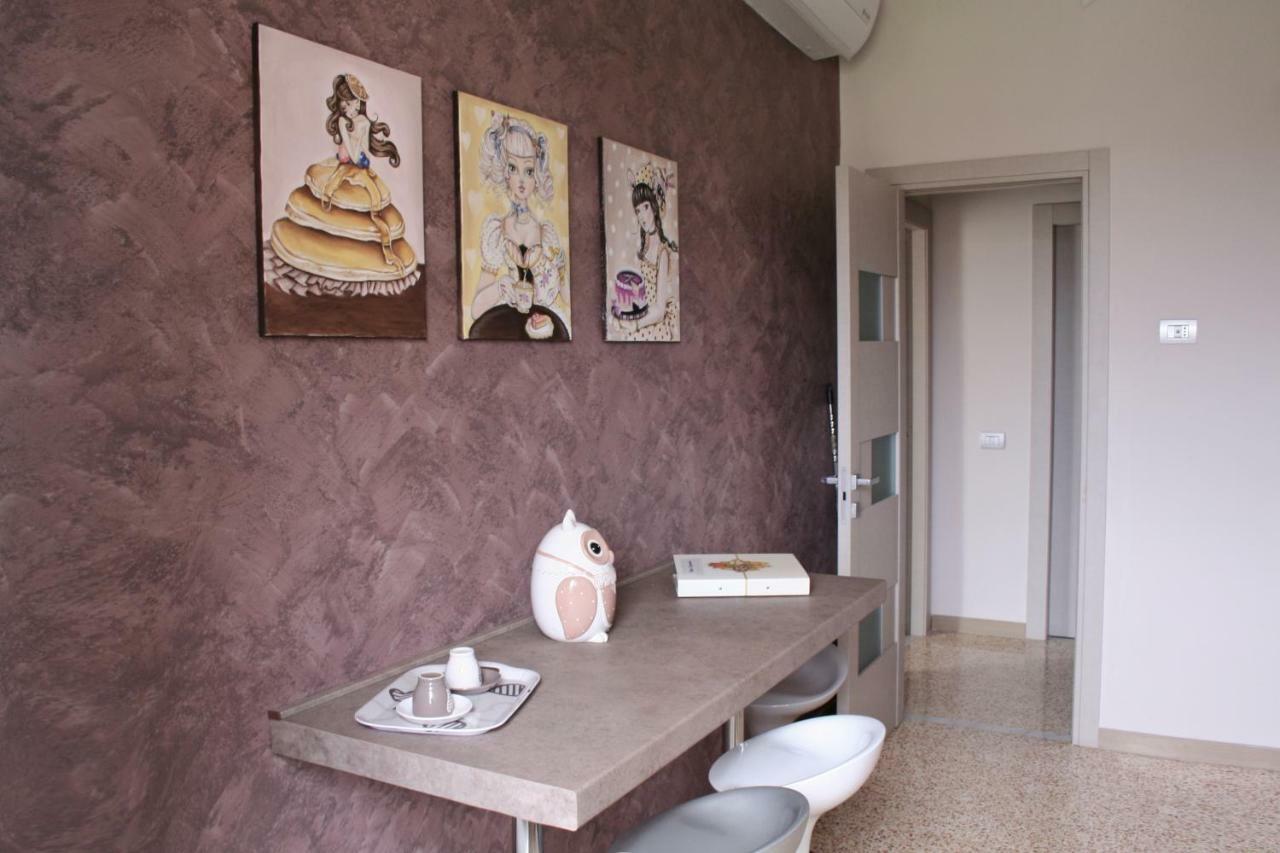 Apartamento La Casa Di Giulia Caserta Exterior foto