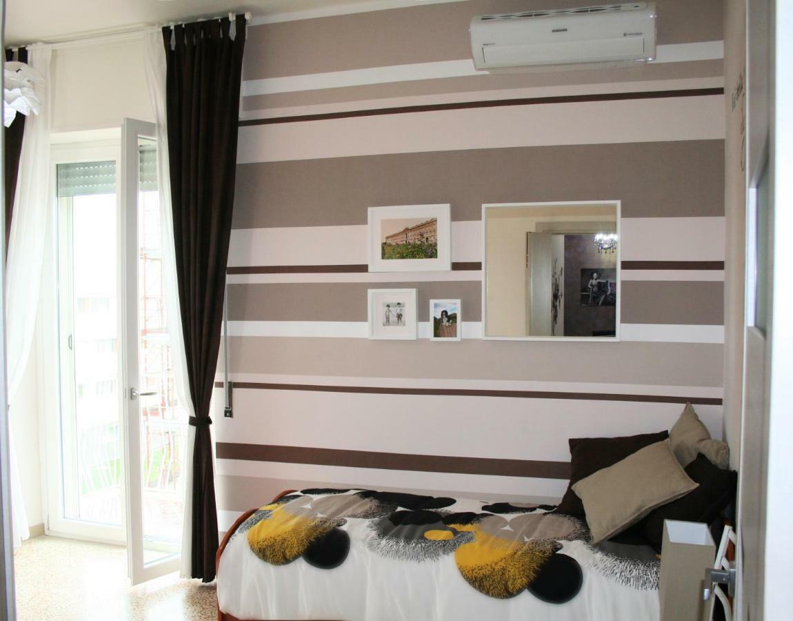 Apartamento La Casa Di Giulia Caserta Exterior foto